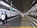 新越谷駅1・2番ホーム