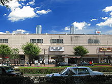 草加駅西口