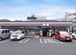 セブンイレブン足立花畑西店