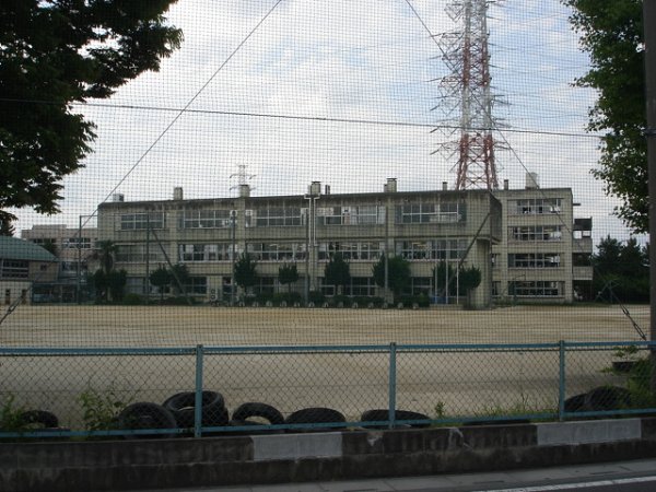 エステート高橋 川柳中学校