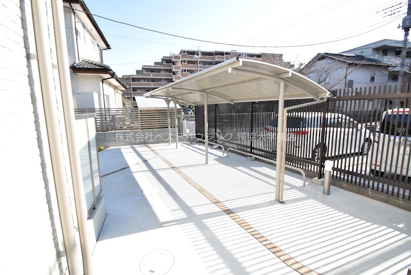 アルベール 駐輪場