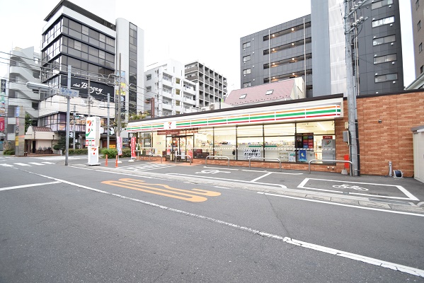 エターナルⅢ ｾﾌﾞﾝｲﾚﾌﾞﾝ 草加氷川町店
