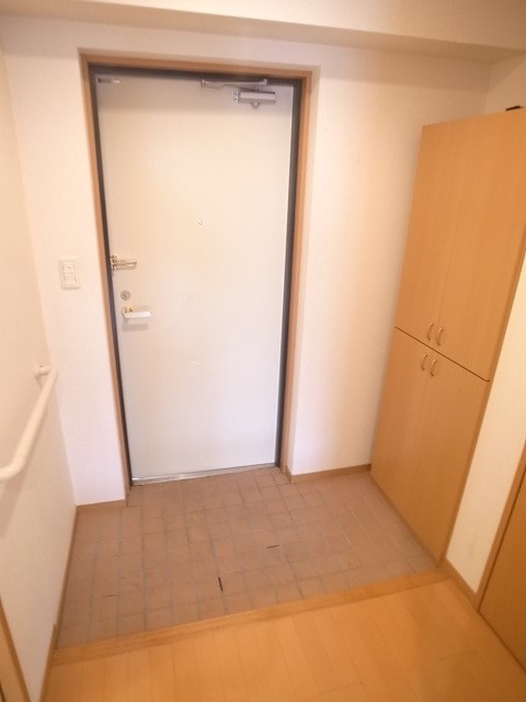 エオナスカイ  玄関