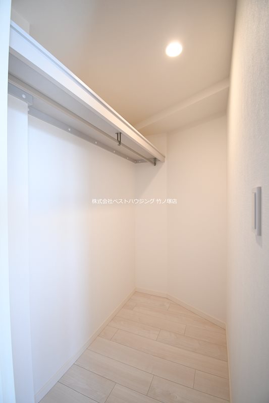 イグジスタ　コウヤ ウォークインクローゼット