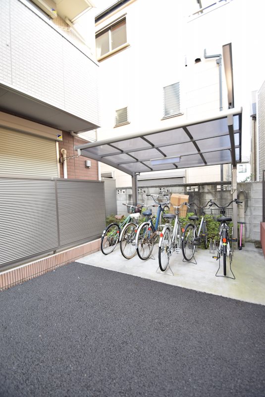 ヴィラ・エトワール 駐輪場