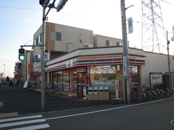アヴァンス青井 セブンイレブン青井