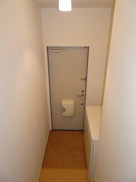 アルページュ 玄関
