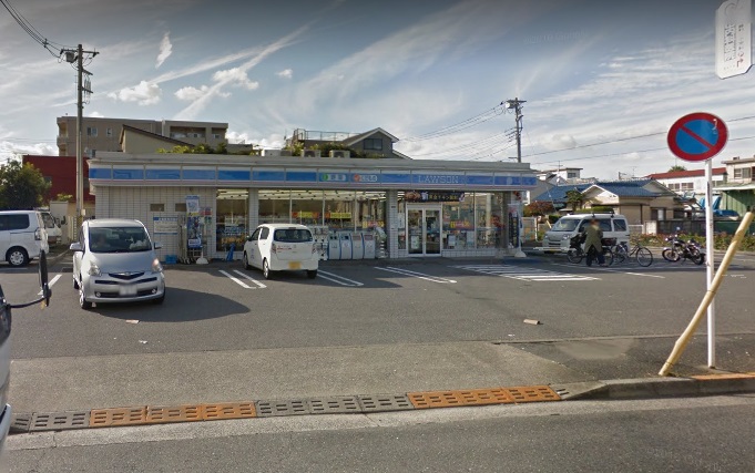 キャレ・メゾン ﾛｰｿﾝ 足立一ﾂ家店