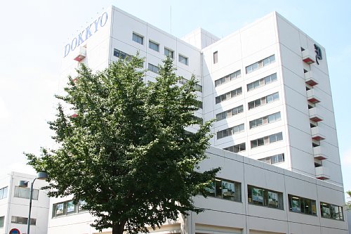 アサヒ・レジデンス　Ⅰ 獨協大学（中門入り口）