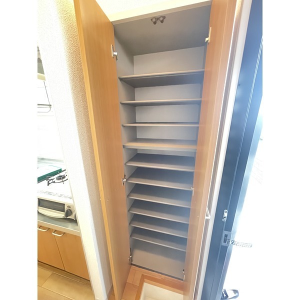シュガーシェソワ 収納