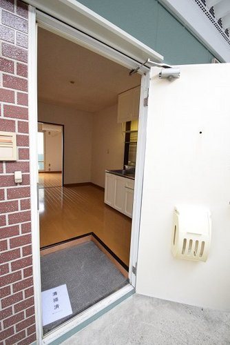 セゾン谷塚　 玄関