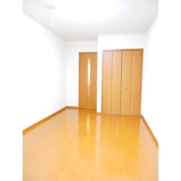 グランシャレー青井 フローリングのお部屋です♪