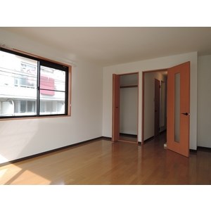 プランドール 洋室は8.7帖♪