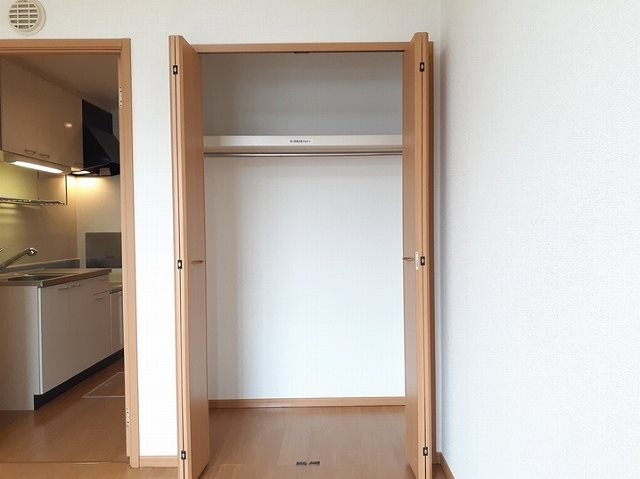セカンドプロムナード 収納
