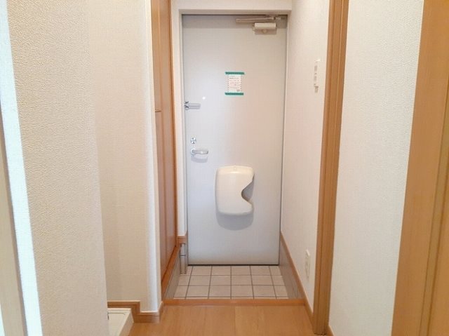 セカンドプロムナード 玄関