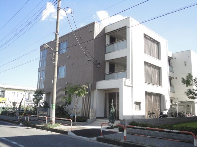 本日のオススメ物件☆【Barbizon Grande】