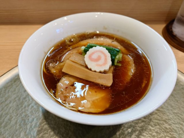 冬の寒さが染みる、中華そば深緑で心温まるひととき