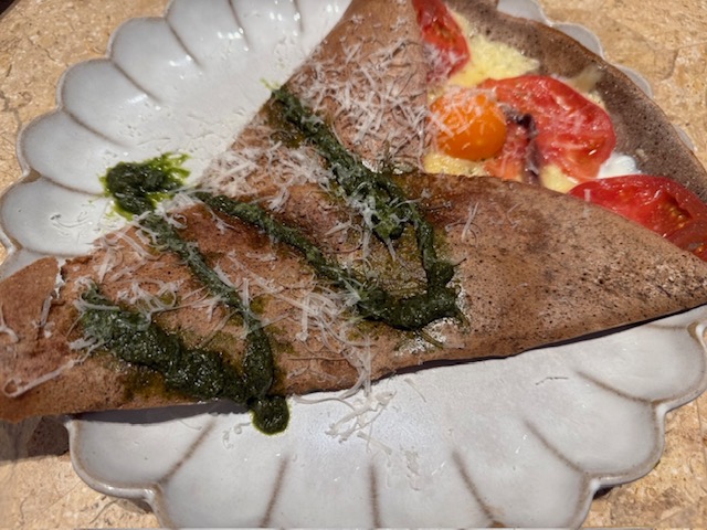 　　　　ガレットを食べながら、春を思うこと