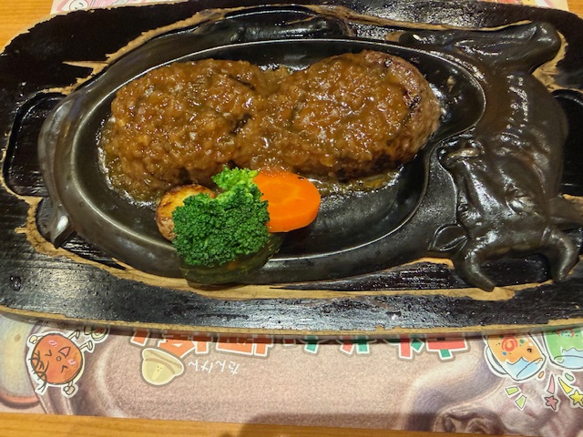 　　　　静岡旅行で大満足！さわやかハンバーグを堪能しました
